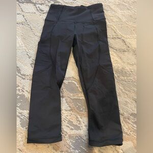 Lululemon Black Cropped Leggings